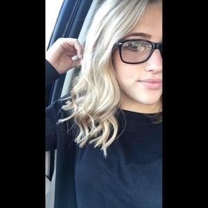 Meet your Posher, Jana